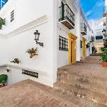Spacy Stylish Aloha Townhouse
